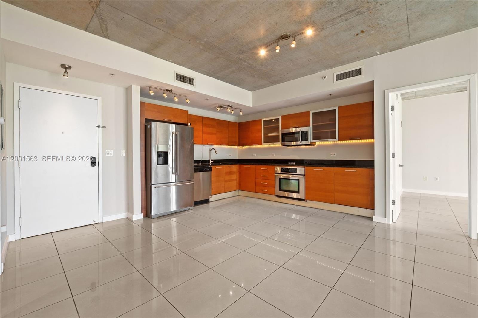 3470 E Coast Avenue H0302, Miami, FL 33137 photo 28