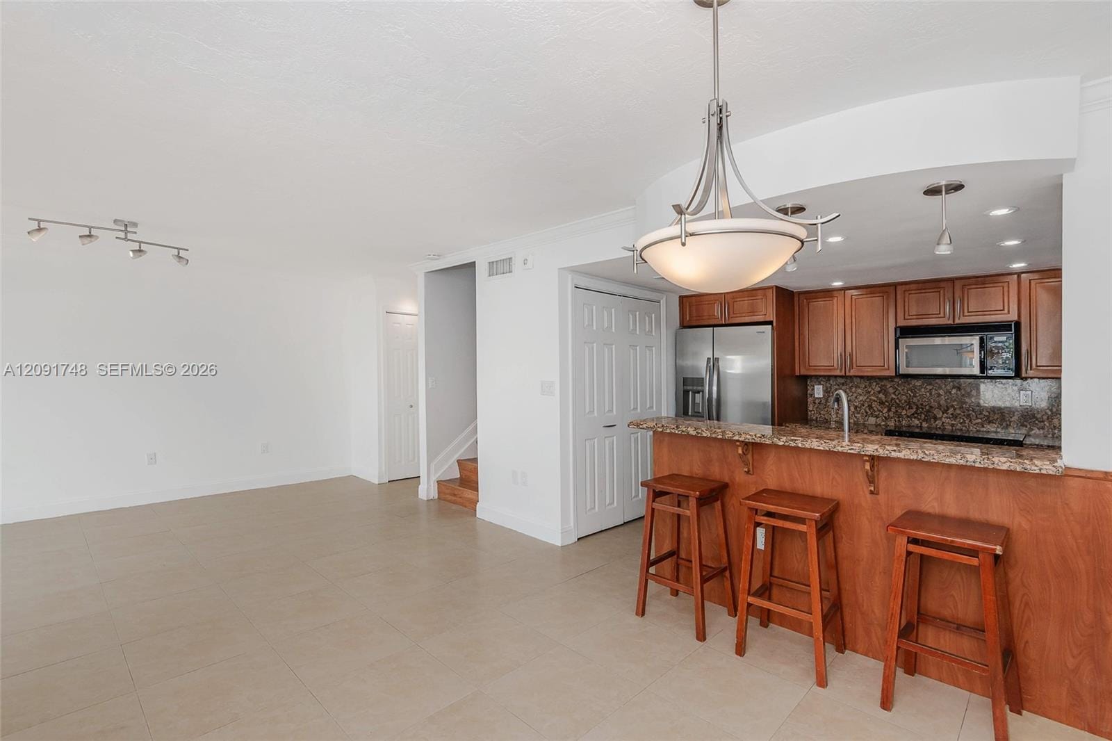 4520 SW 68th Ct Circle 25-5 — photo 3