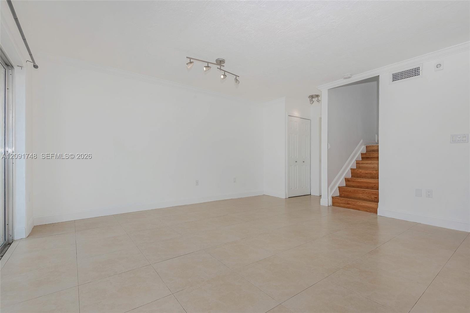 4520 SW 68th Ct Circle 25-5 — photo 9