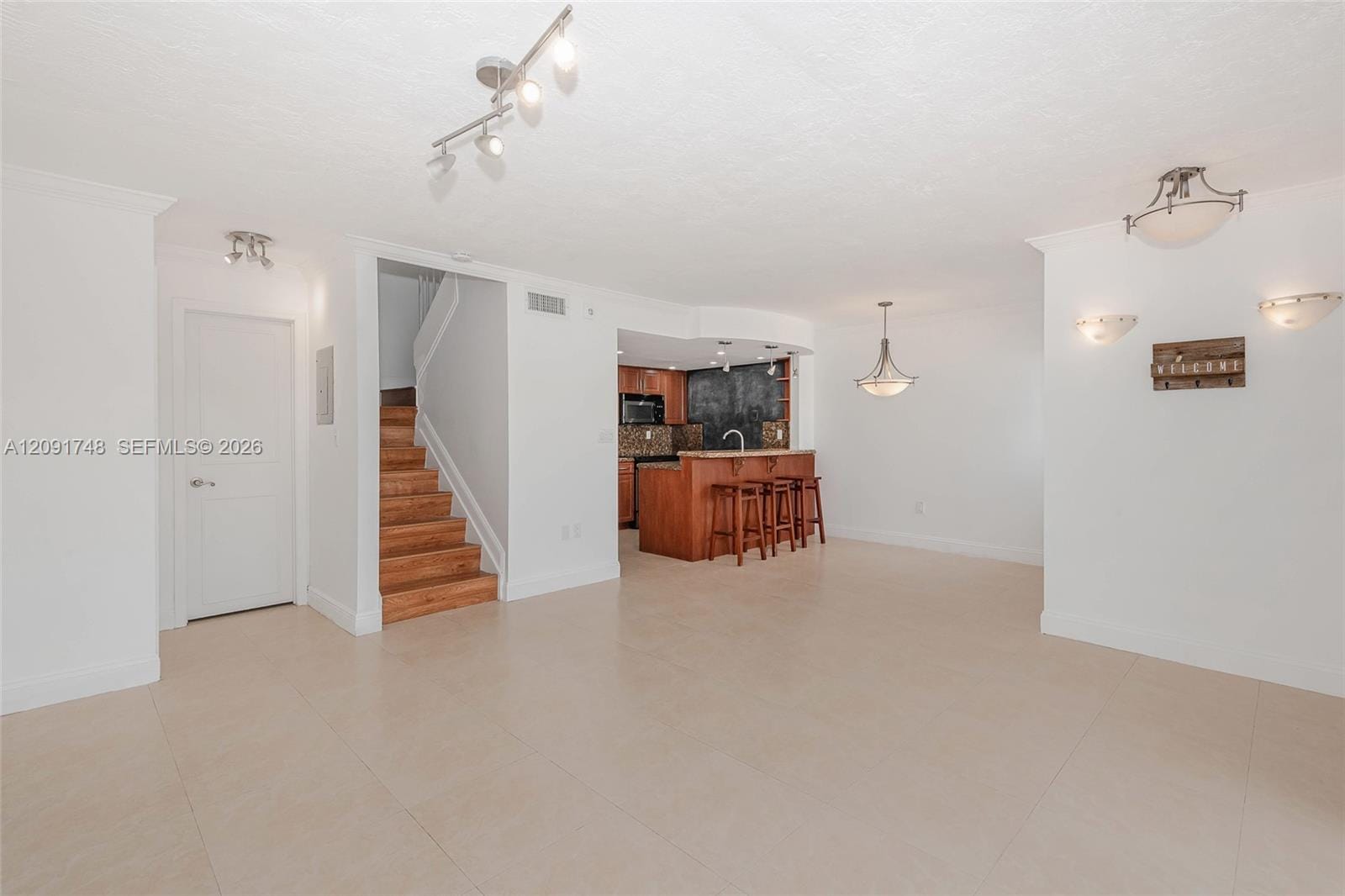 4520 SW 68th Ct Circle 25-5