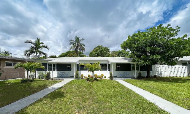528 SW 4th Avenue A, Hallandale Beach, FL 33009
