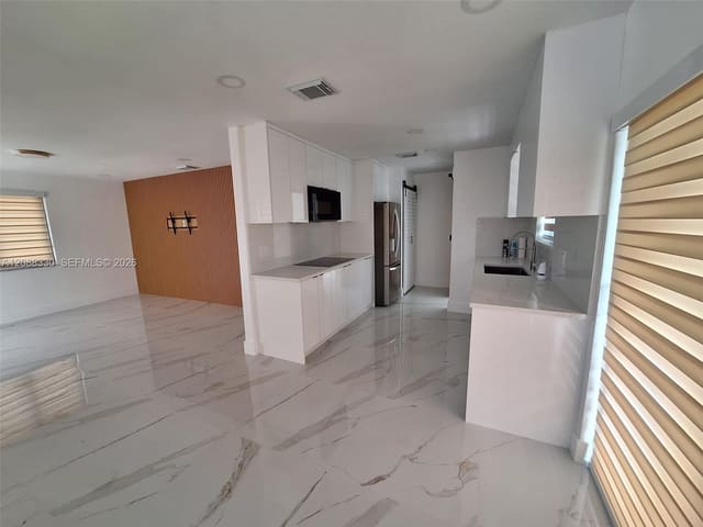 432 NW 15th Street, Florida City, FL 33034