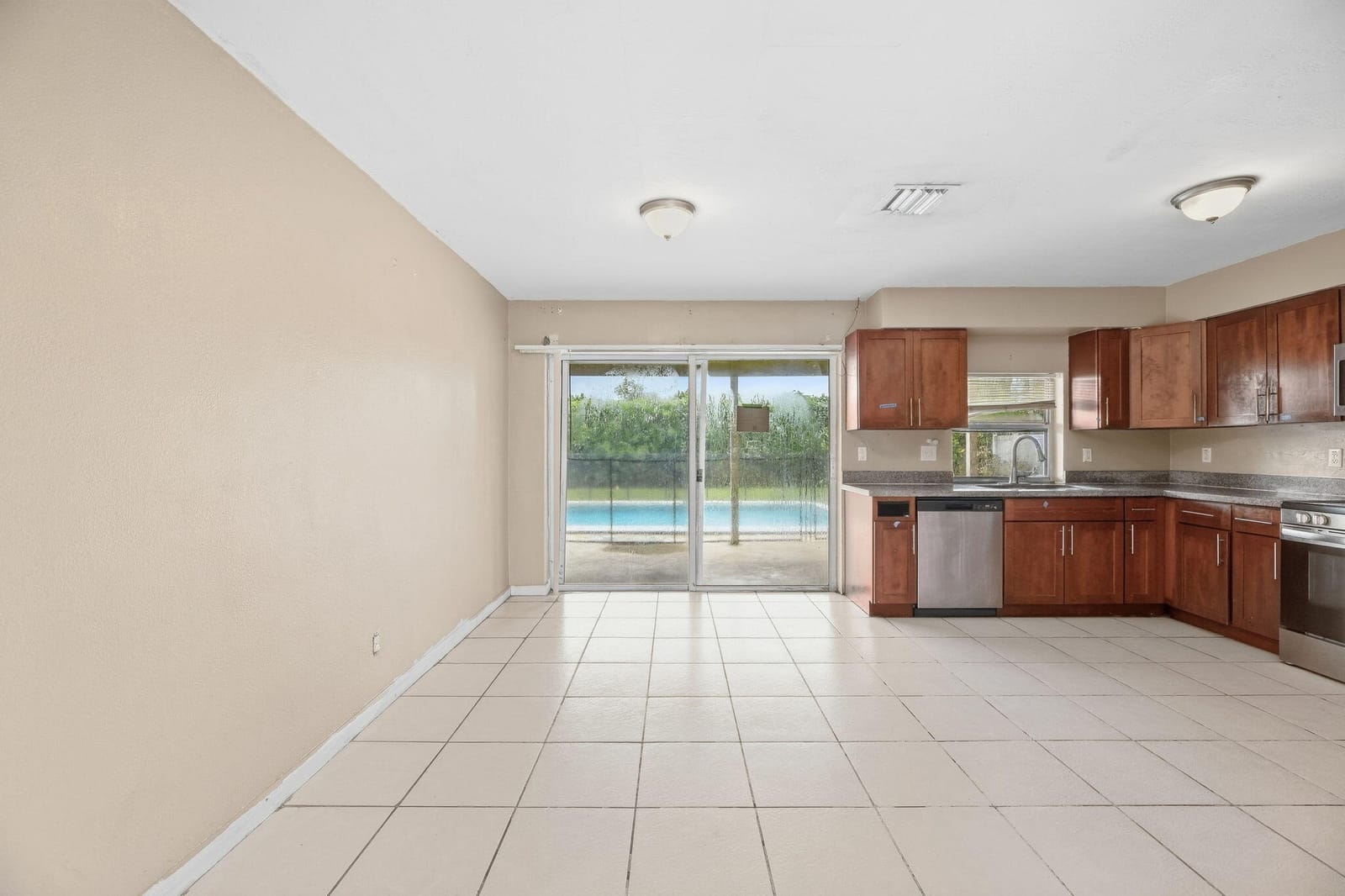 6540 GRANT Court, Hollywood, FL 33024 photo 9