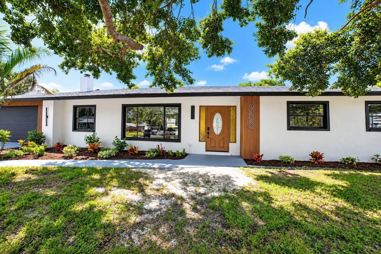 4959 HABANA Drive, Sarasota, FL 34235 photo 2