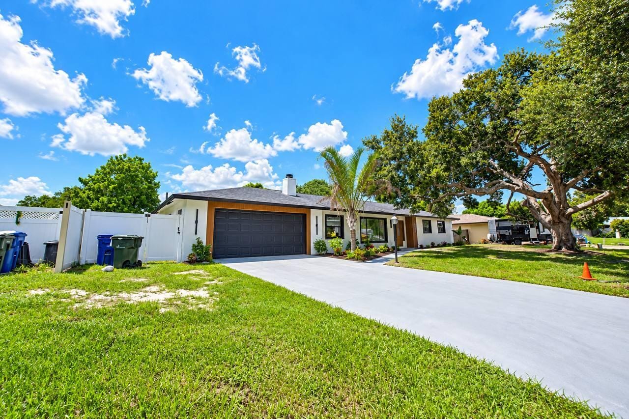 4959 HABANA Drive, Sarasota, FL 34235 photo 3