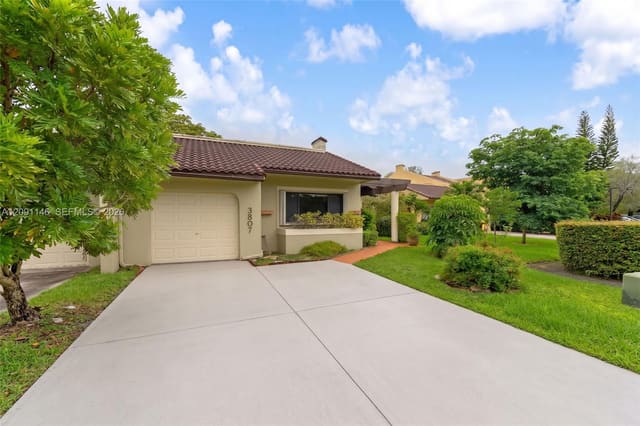3807 Alcantara Avenue A-77, Costa Del Sol Condo C, Doral, FL