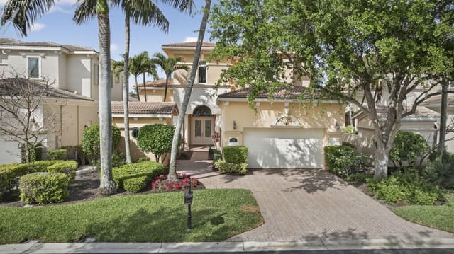 142 Viera Drive, Palm Beach Gardens, FL 33418