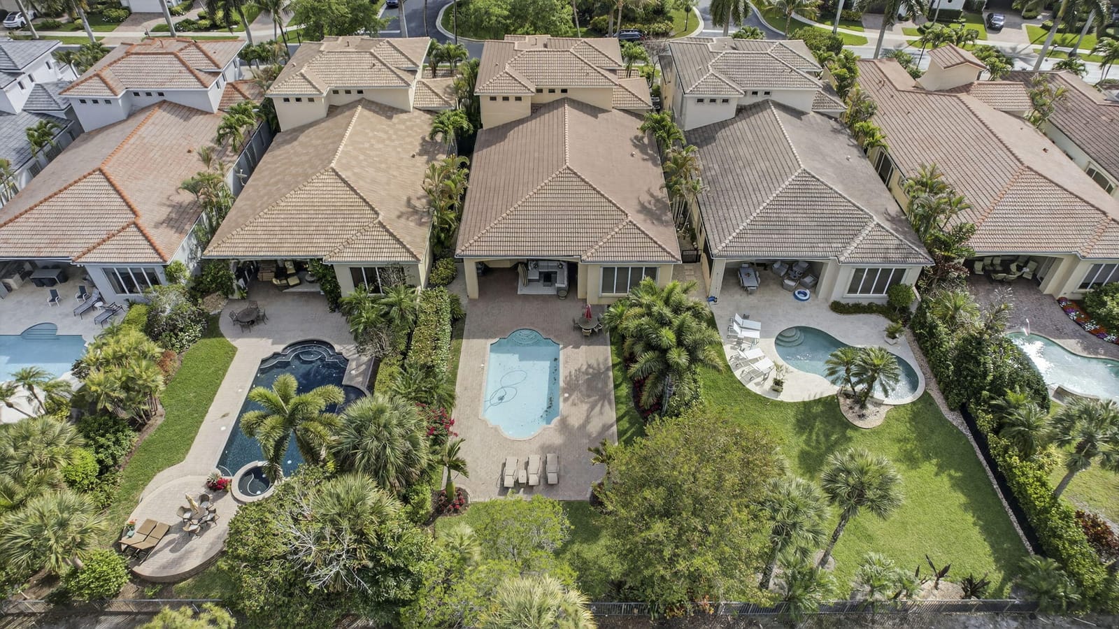 142 Viera Drive, Palm Beach Gardens, FL 33418 photo 3