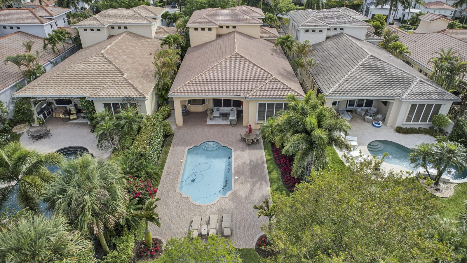 142 Viera Drive, Palm Beach Gardens, FL 33418 photo 4