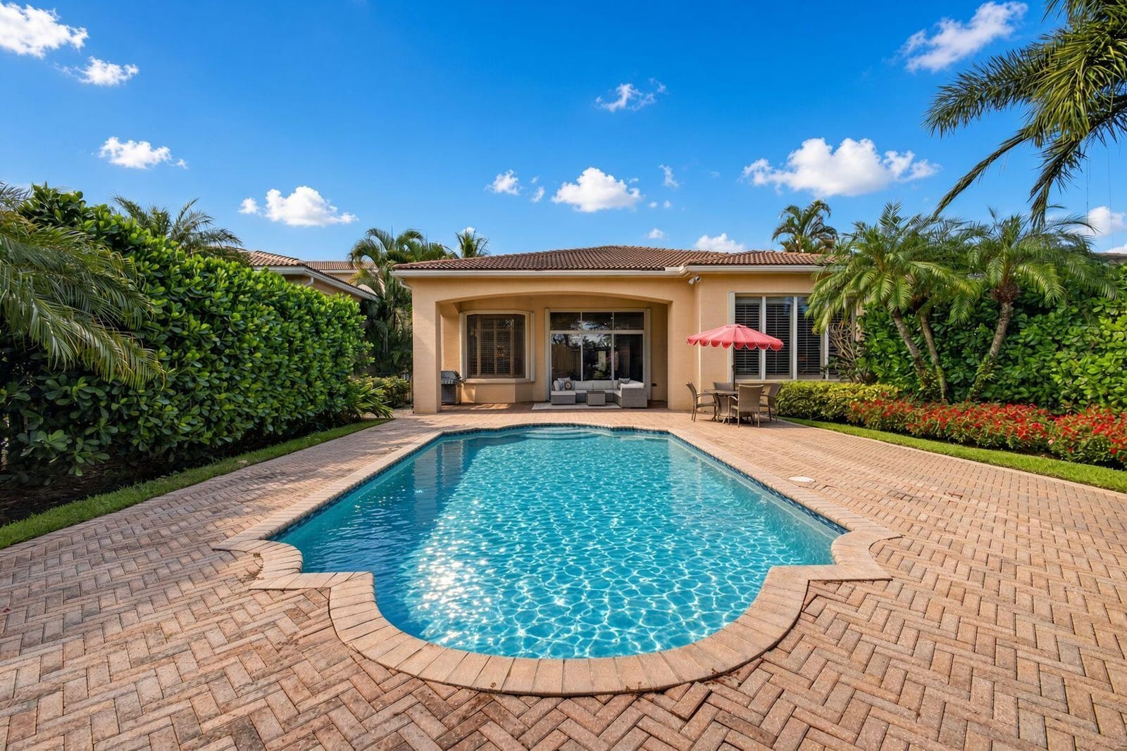 142 Viera Drive, Palm Beach Gardens, FL 33418 photo 5