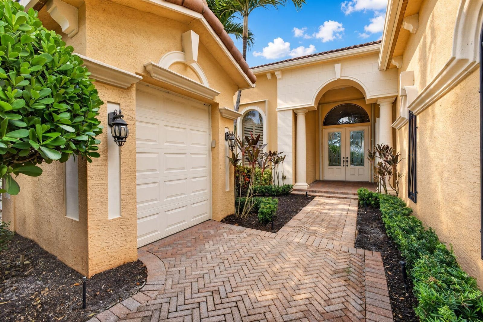 142 Viera Drive, Palm Beach Gardens, FL 33418 photo 8