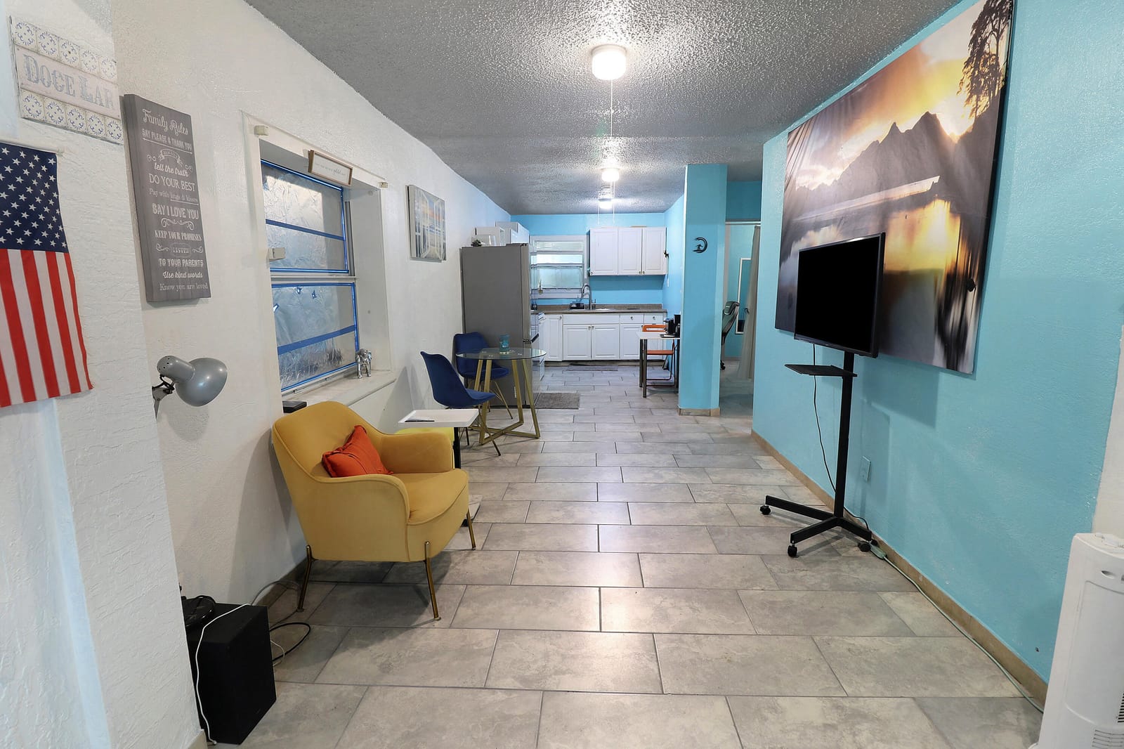 207 SW 4TH Street — photo 3