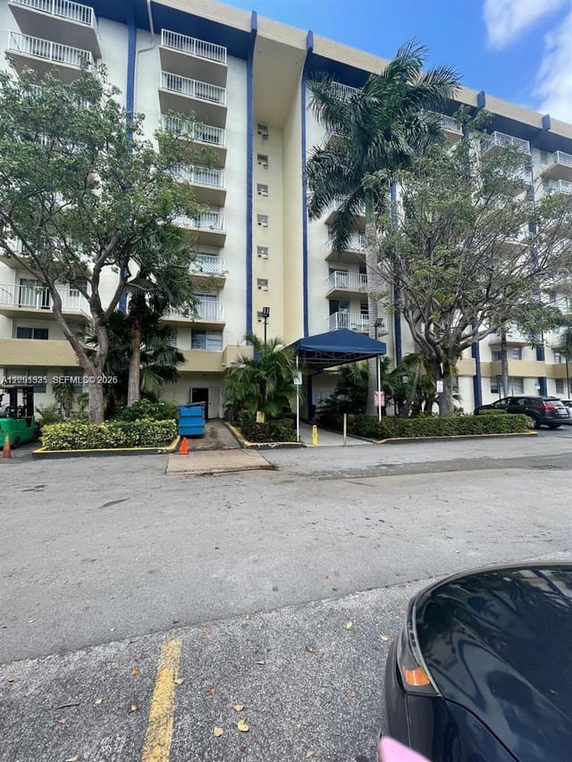 4550 NW 9th Street 102E, Miami, FL 33126