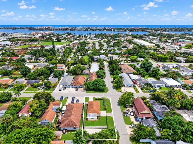 603 N Broadway, Lantana, FL 33462