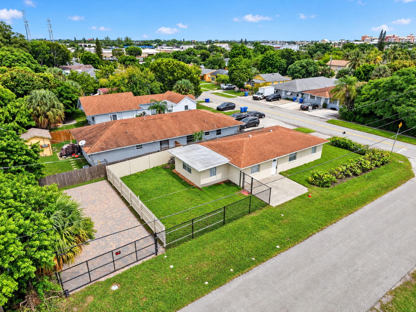 603 N Broadway, Lantana, FL 33462 photo 1