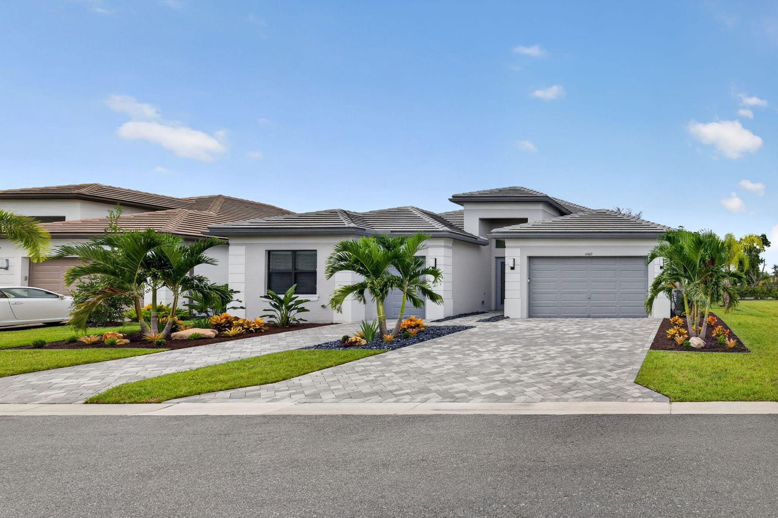 11665 SW Terrace Court — photo 3