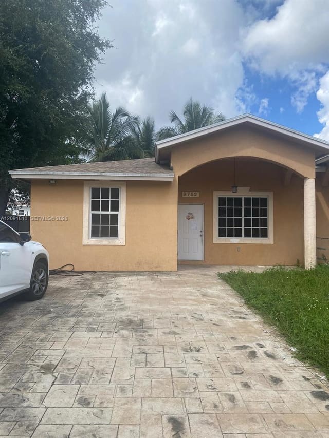9752 NW 26th Avenue 9752, Miami, FL 33147
