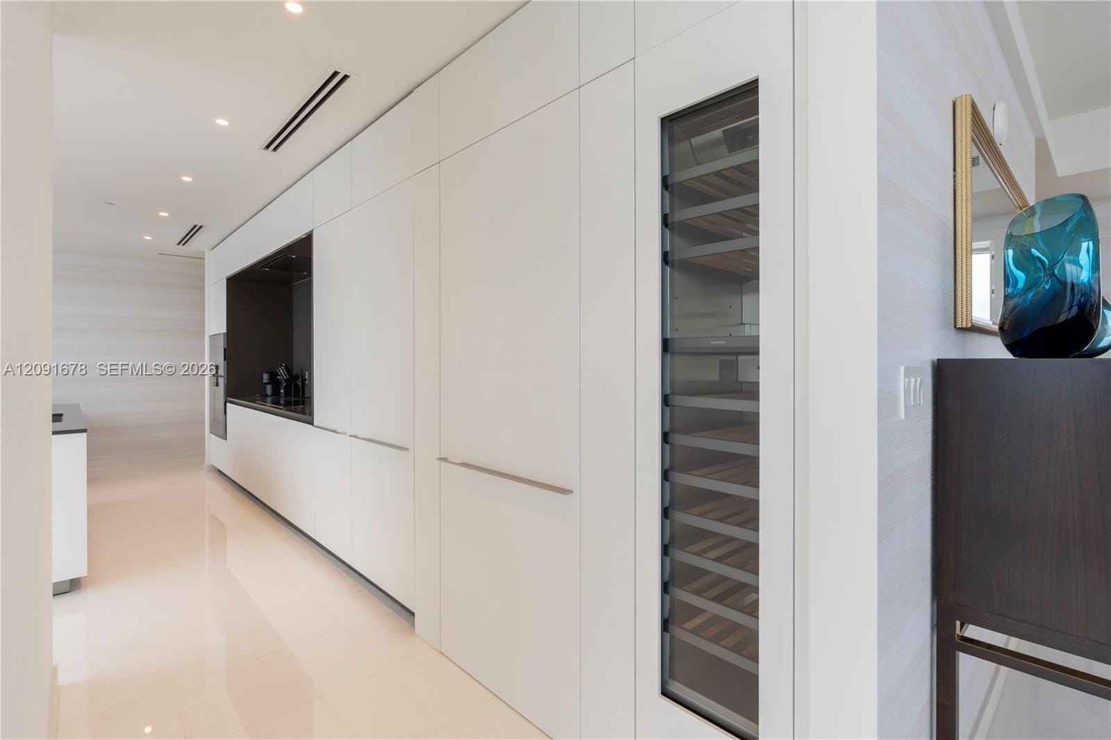 300 Biscayne Blvd Way 4701E, Miami, FL 33131 photo 13