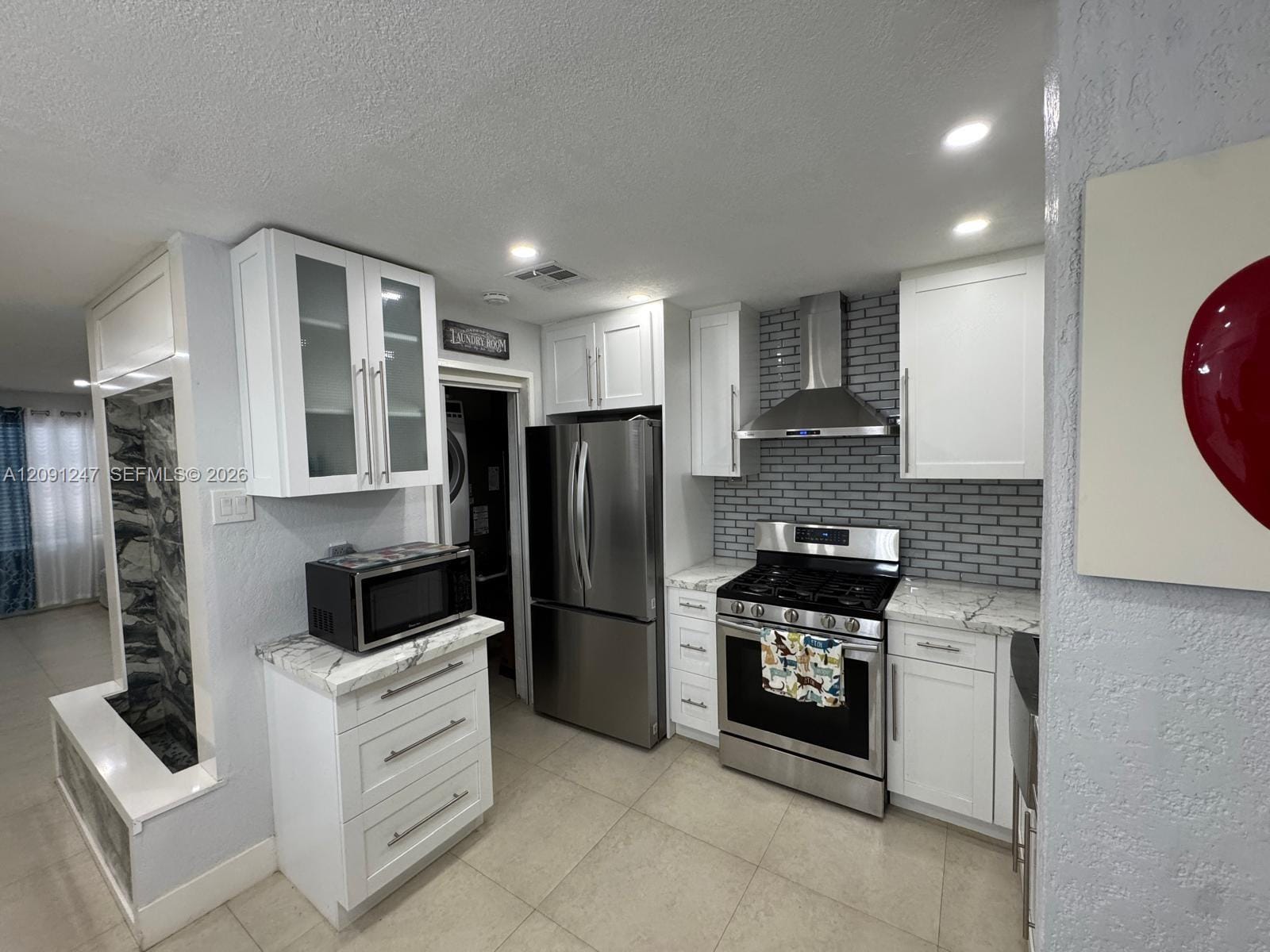 1305 W 53rd Street 102, Hialeah, FL 33012 photo 3