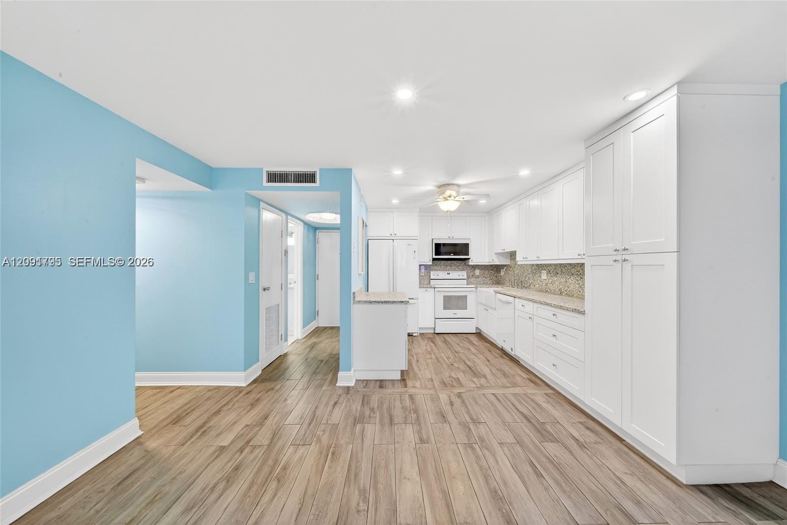 2301 S Ocean Drive 2302 — photo 10