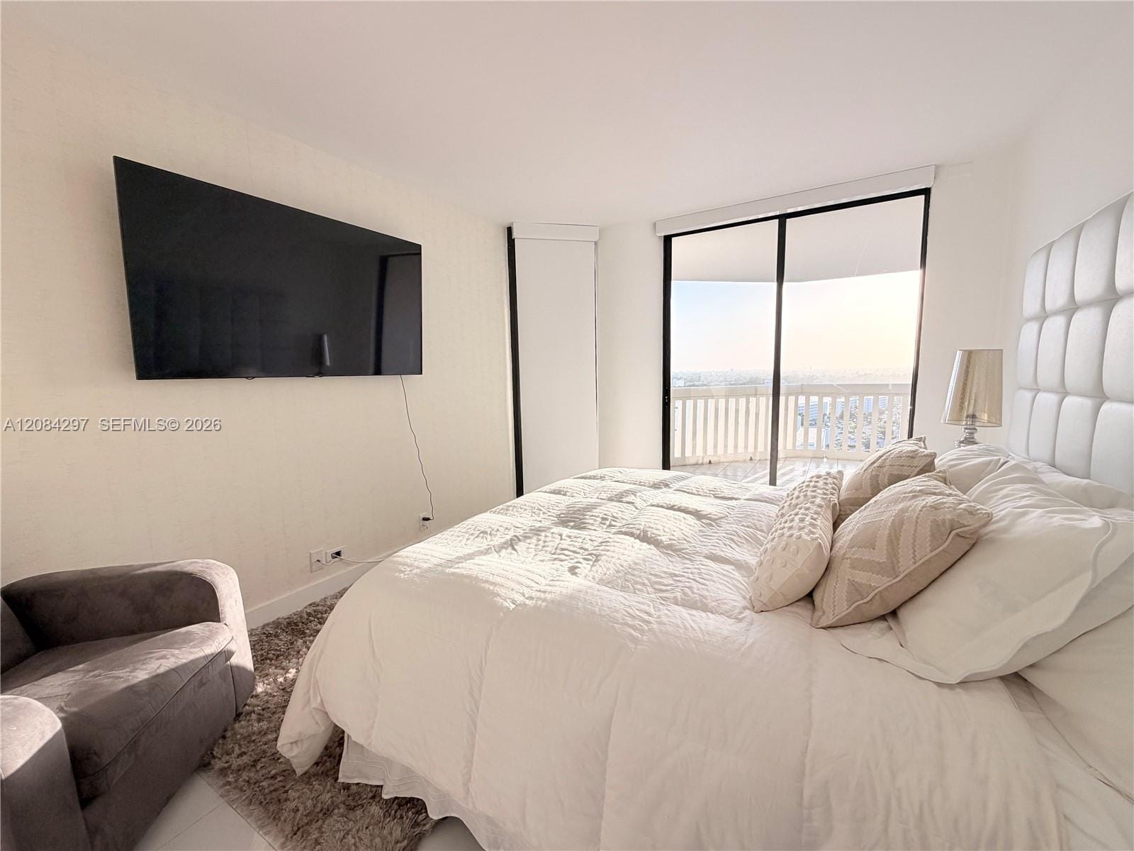 1000 W Island Boulevard 1911, Aventura, FL 33160 photo 27