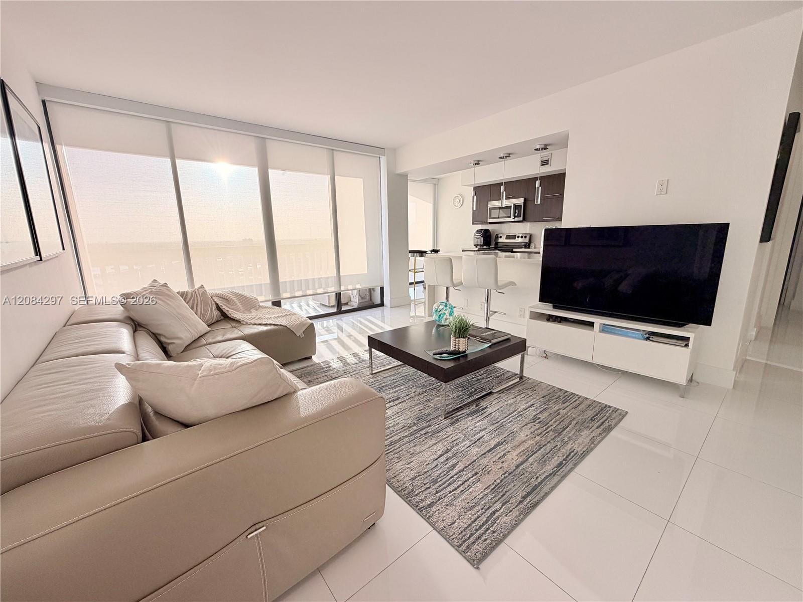 1000 W Island Boulevard 1911, Aventura, FL 33160 photo 6