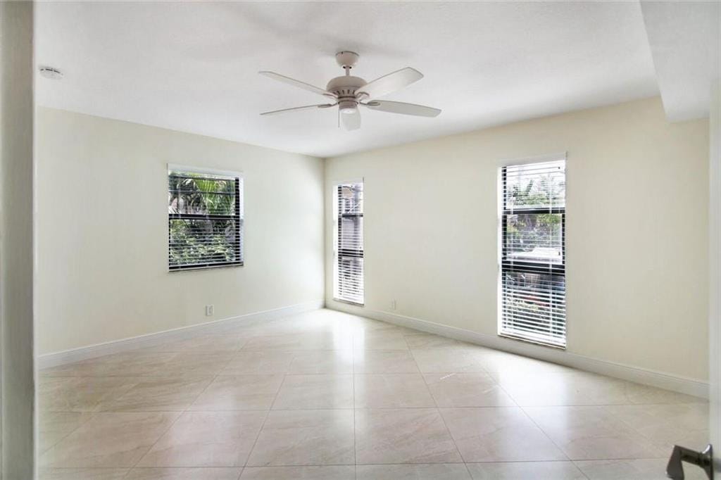 4620 Bougainvilla Drive 4 — photo 8