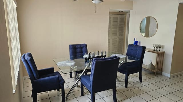 4270 NW 40TH Street 104, Lauderdale Lakes, FL 33319