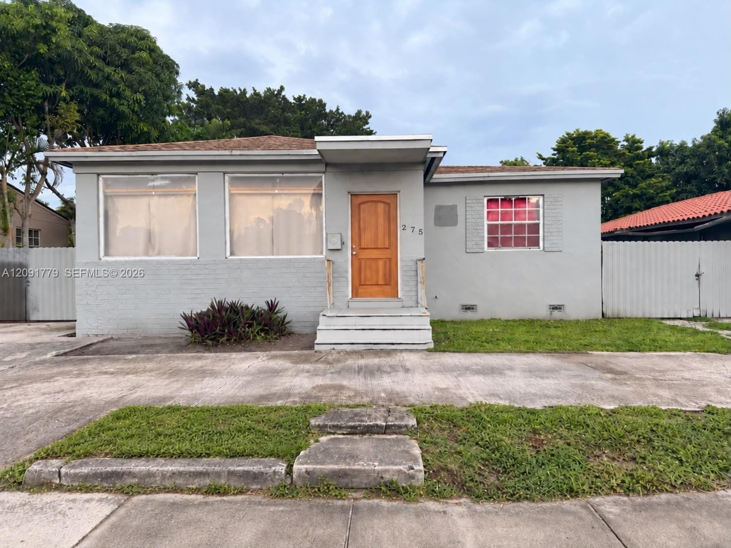 275 E 49th Street