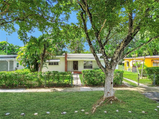 340 NW 128th Street, North Miami, FL 33168