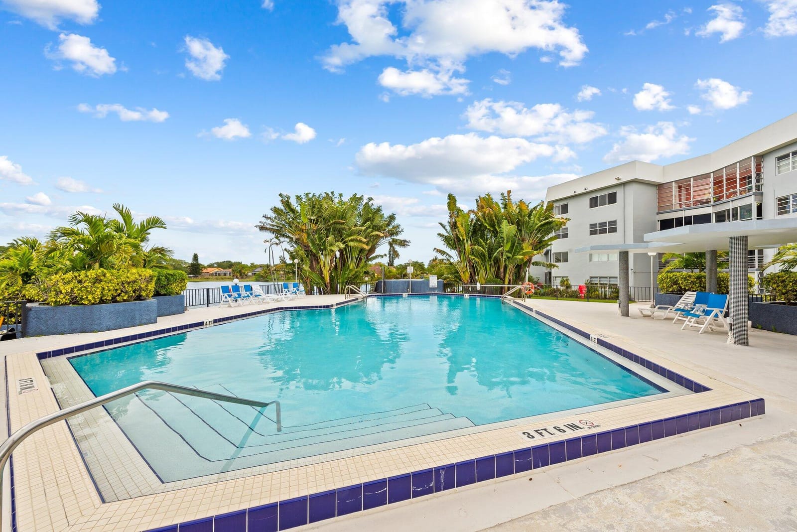 877 NE 195TH Street 422, Miami, FL 33179 photo 19