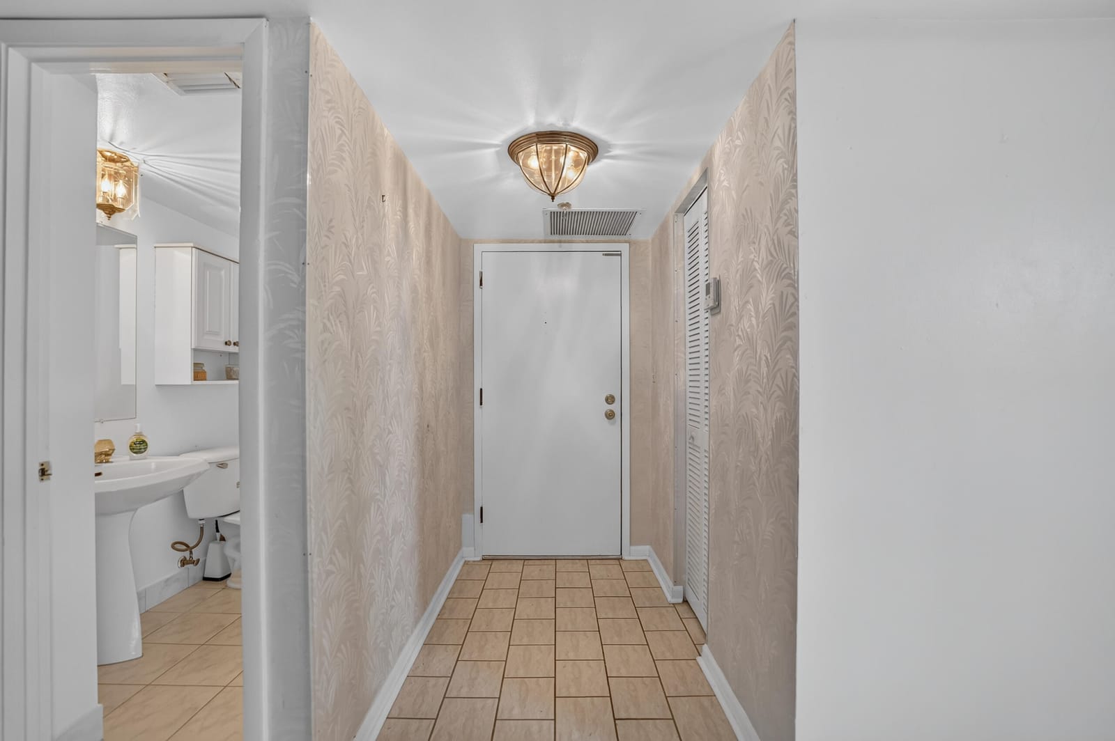 6463 La Costa Drive 402 — photo 7
