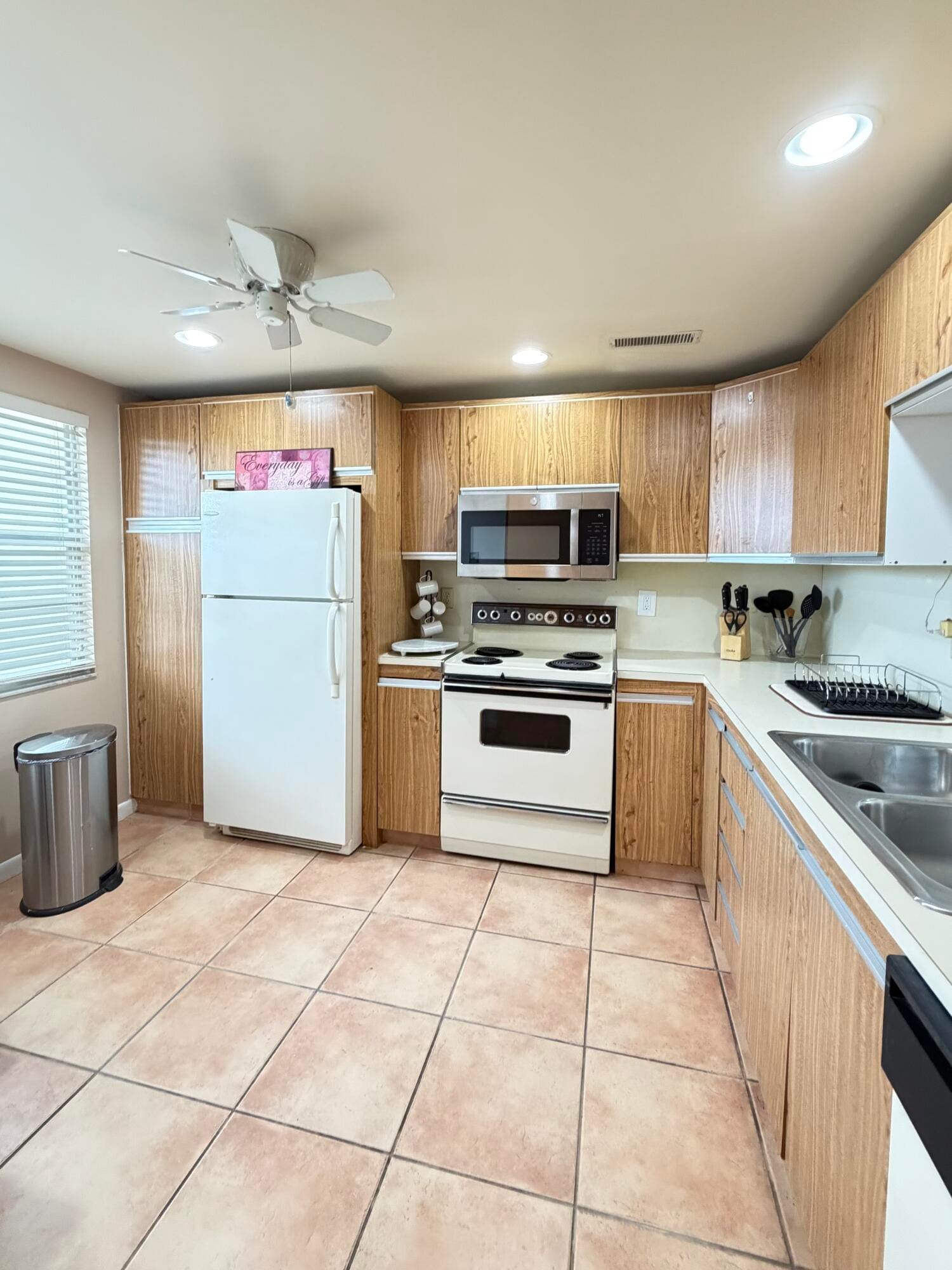 2101 Lucaya Bend, Coconut Creek, FL 33066 photo 4