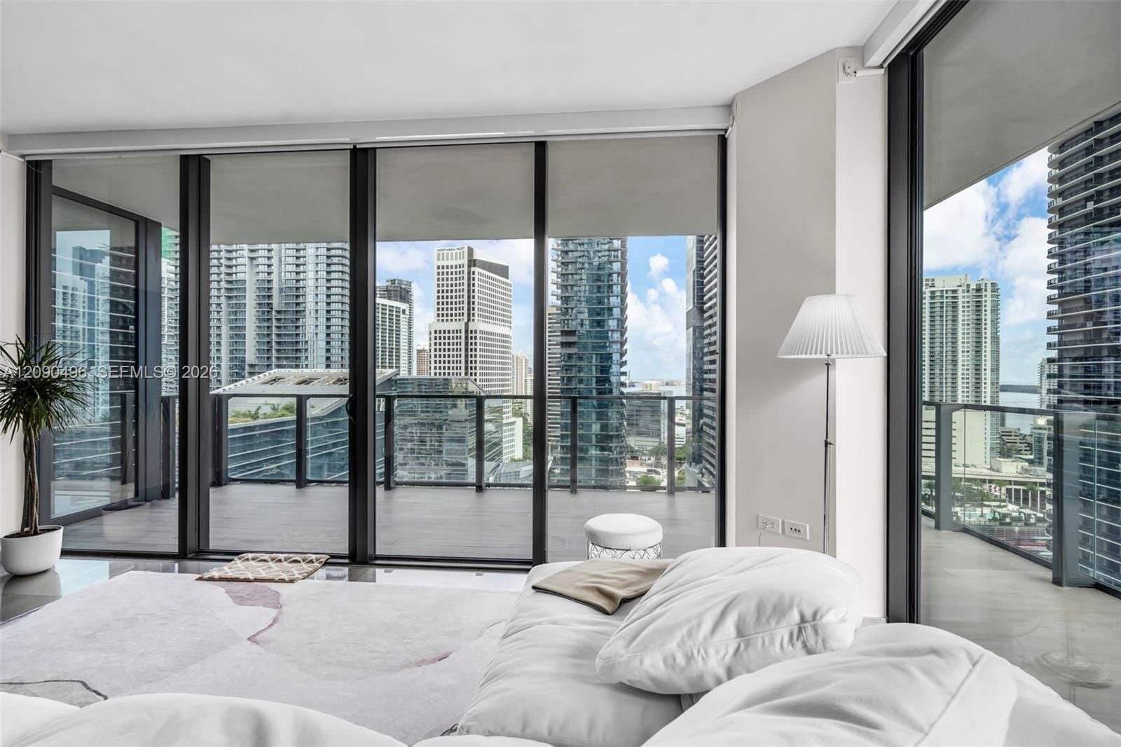 88 SW 7th Street 1901, Miami, FL 33130 photo 30