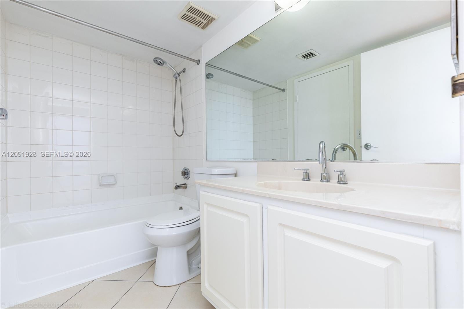 7601 E Treasure Drive 1718, North Bay Village, FL 33141 photo 17