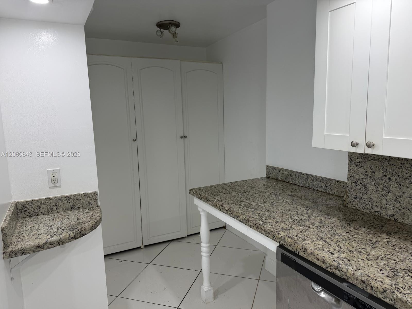 2049 S Ocean Drive 407 — photo 11