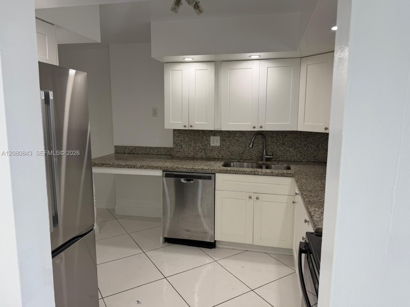 2049 S Ocean Drive 407 — photo 12