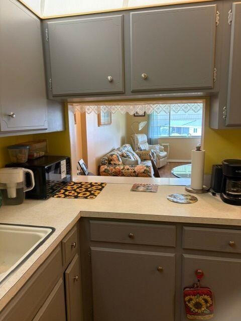 2562 GARDEN Drive N 204, Lake Worth, FL 33461 photo 7