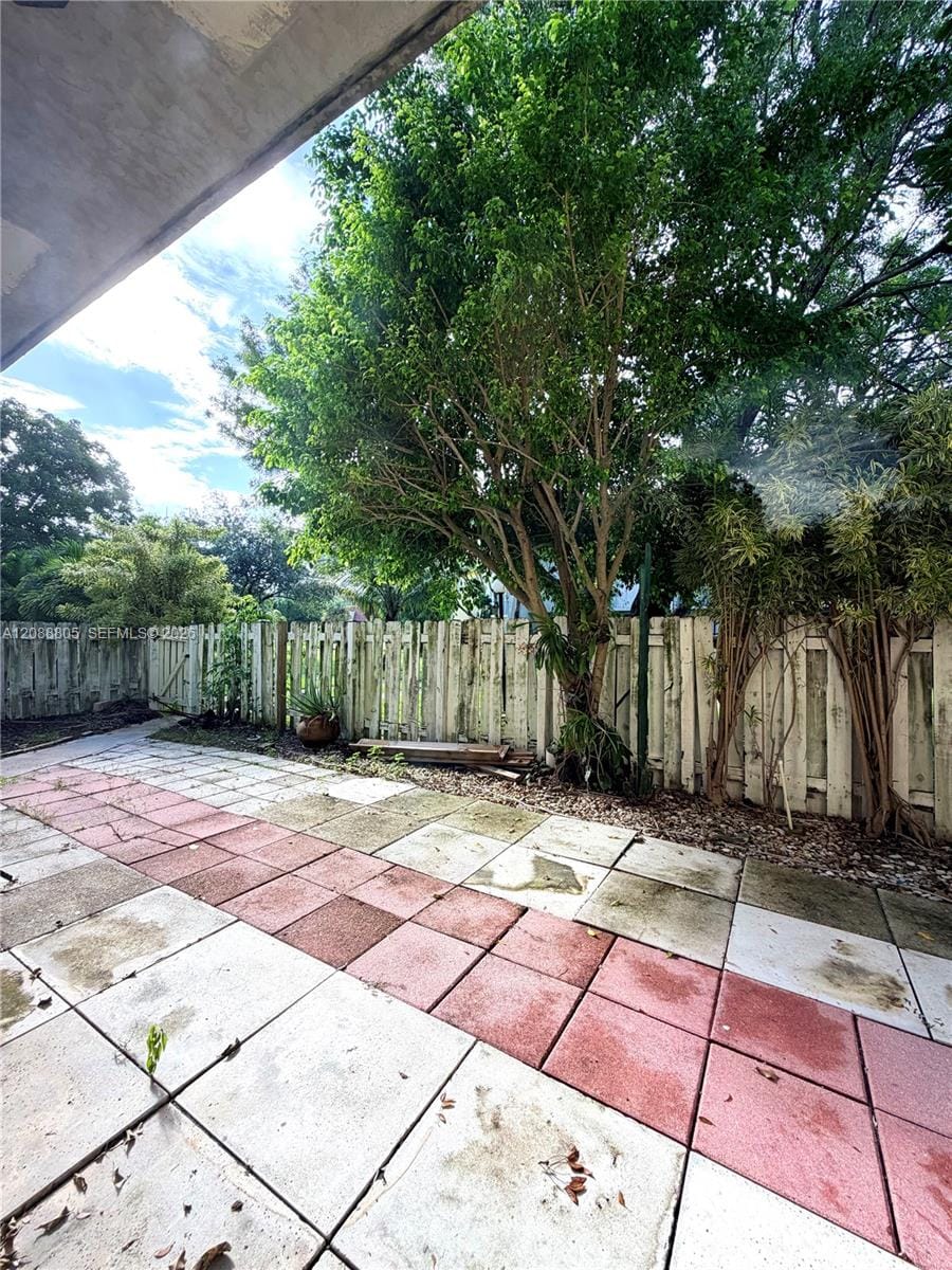 1655 NE 115th Street 11B, Miami, FL 33181 photo 19