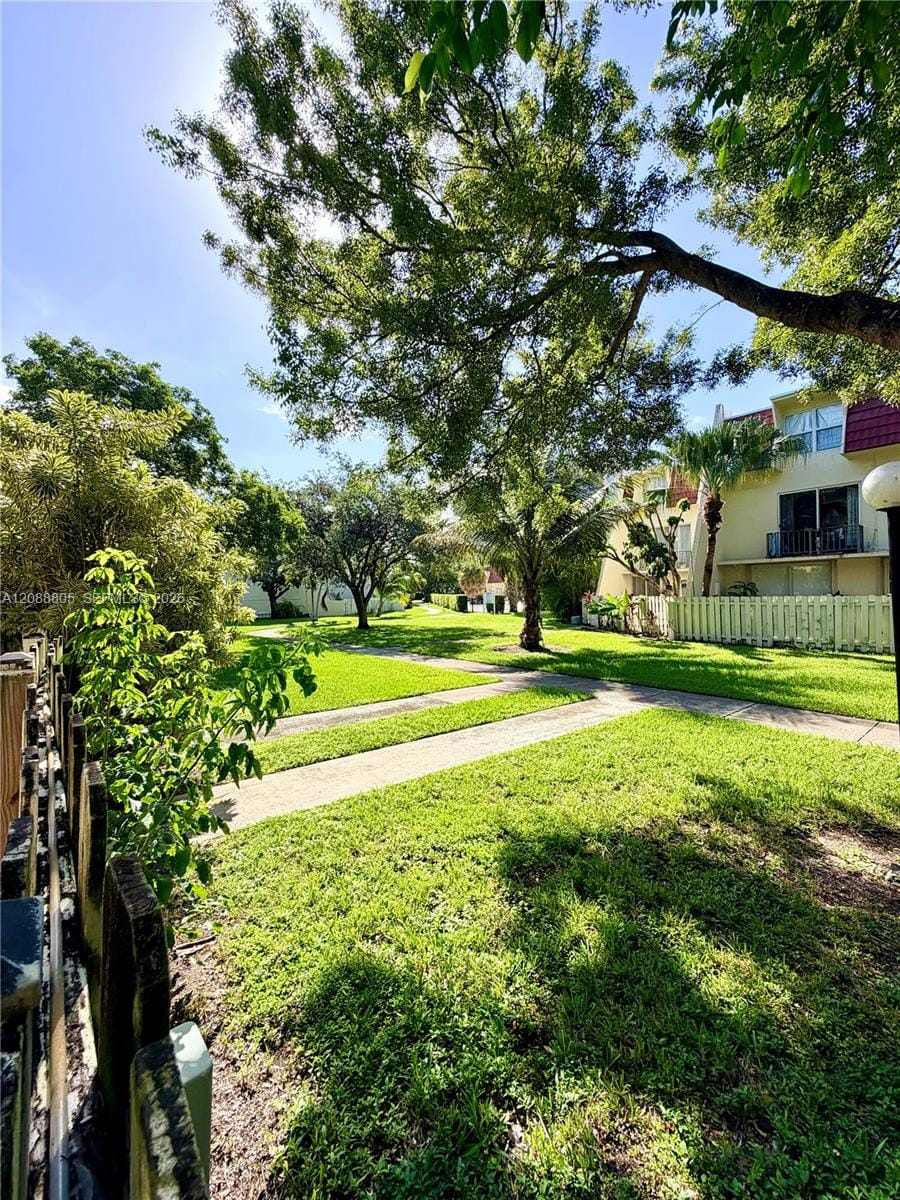 1655 NE 115th Street 11B, Miami, FL 33181 photo 23