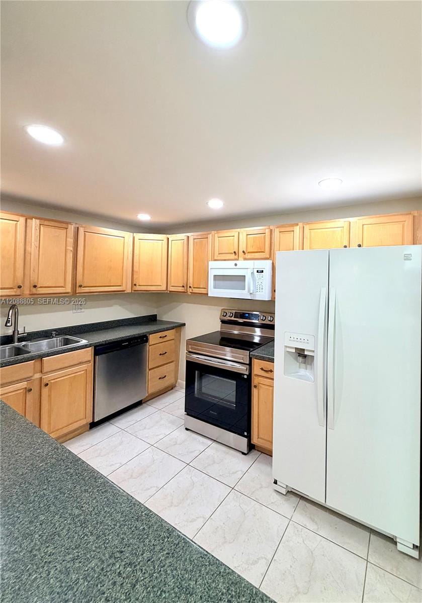 1655 NE 115th Street 11B — photo 6