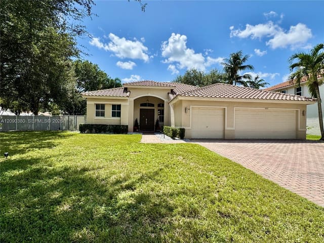 5212 NW 51st Street, Coconut Creek, FL 33073
