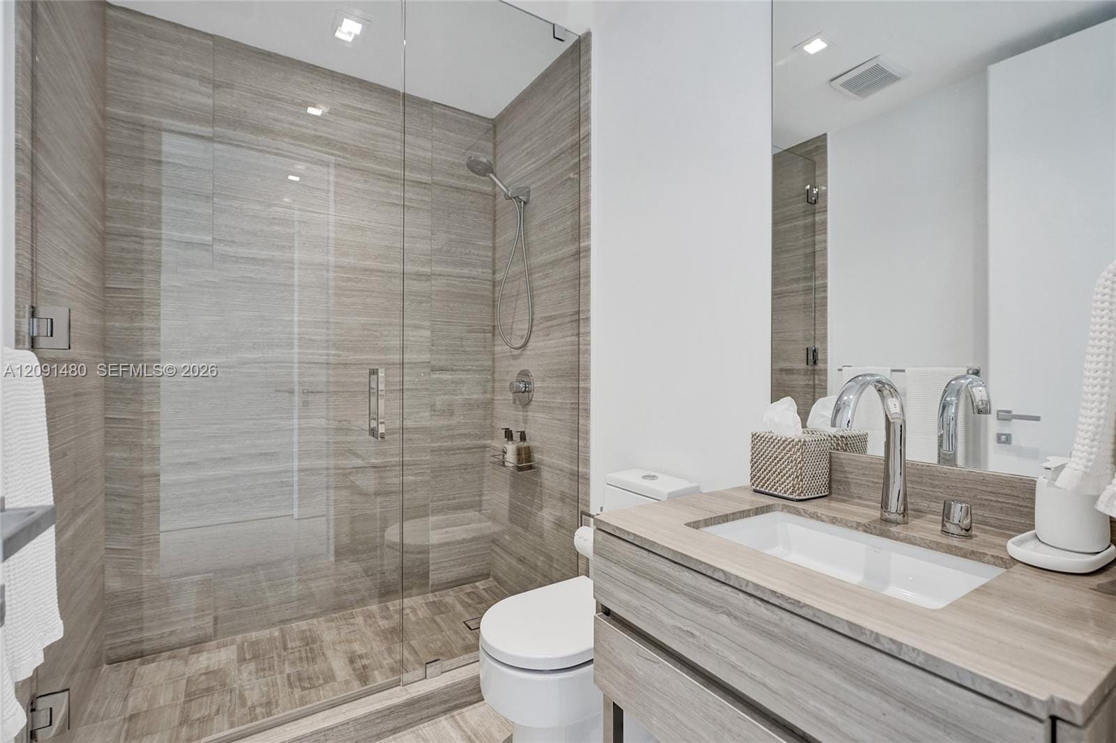 18975 Collins Avenue 704, Sunny Isles Beach, FL 33160 photo 21