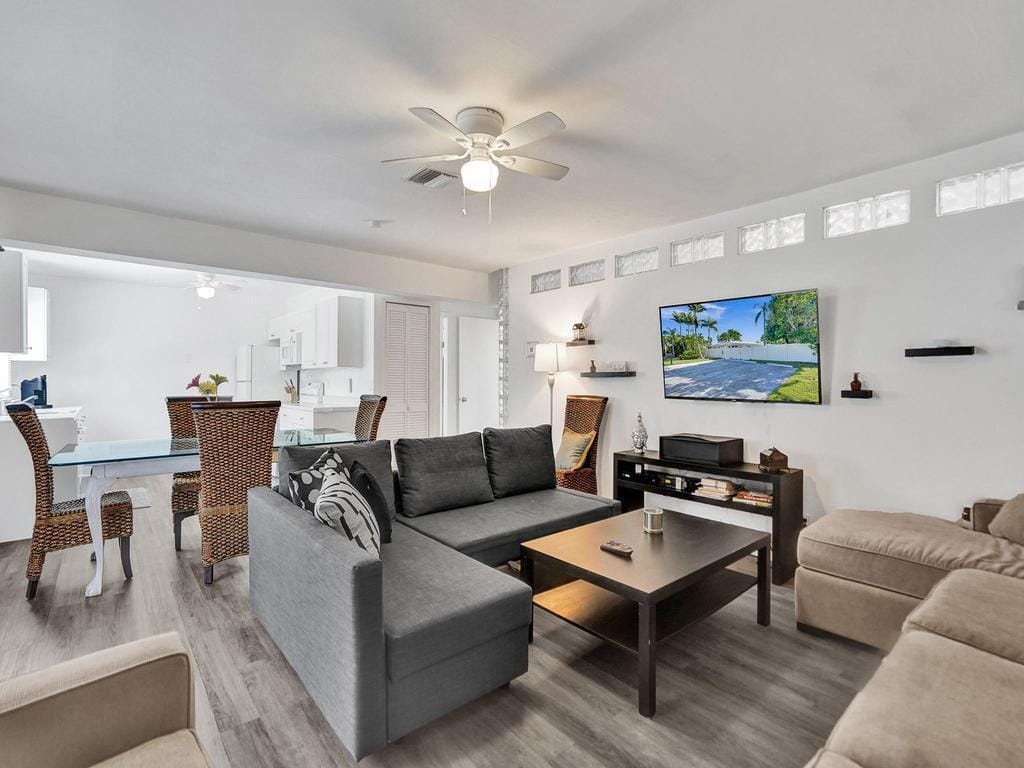 4422 Sea Grape Drive, Lauderdale-By-The-Sea, FL 33308 photo 18