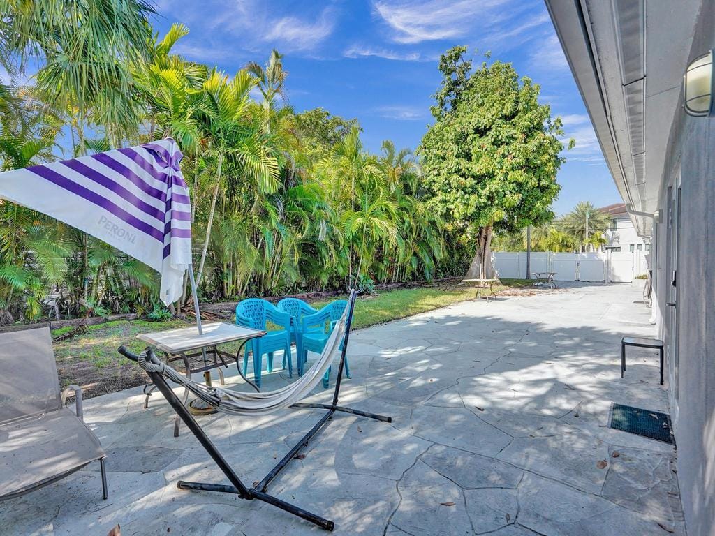4422 Sea Grape Drive, Lauderdale-By-The-Sea, FL 33308 photo 9