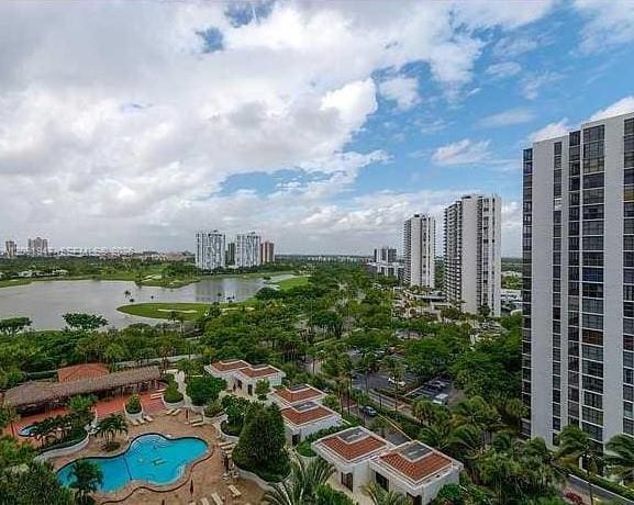 20281 E Country Club Drive 1105, Aventura, FL 33180