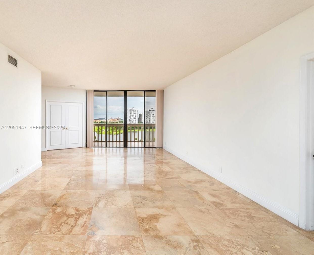 20281 E Country Club Drive 1105, Aventura, FL 33180 photo 13