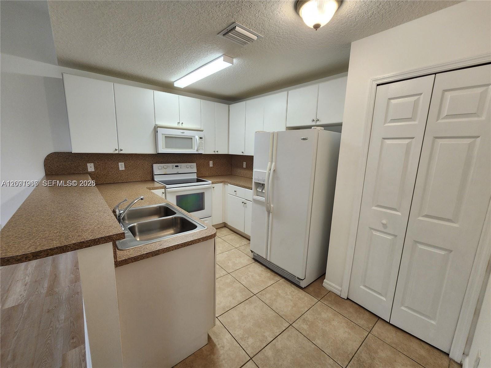 22811 SW 88th Place 6-22 — photo 7