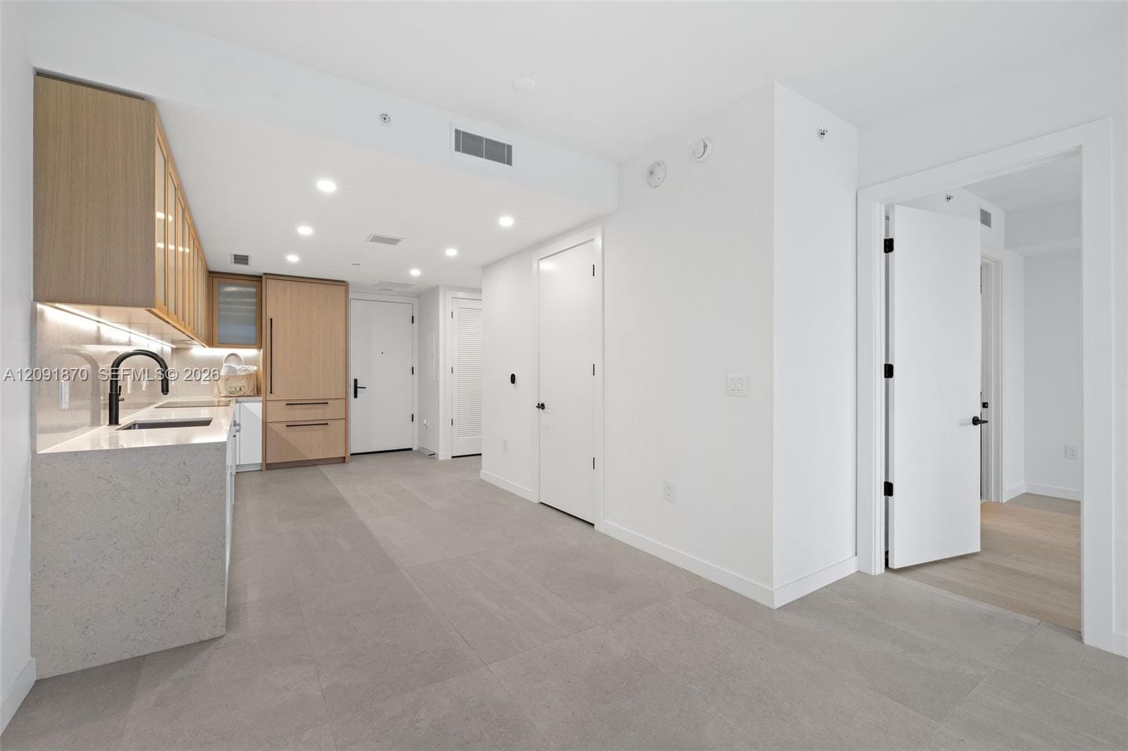 2200 Brickell Avenue 206 — photo 9