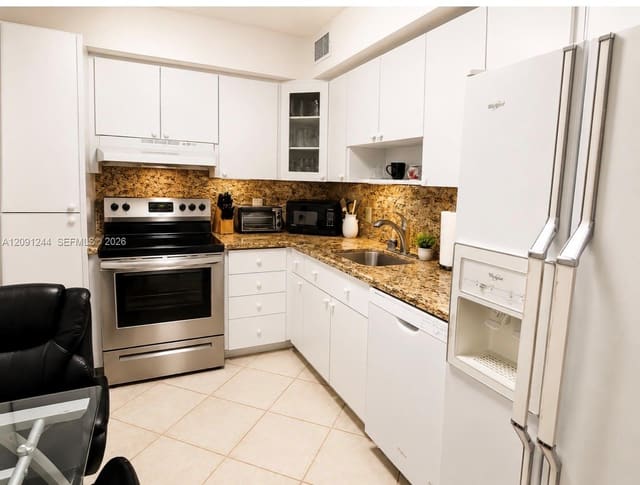1980 S Ocean Drive 15K, Hallandale Beach, FL 33009